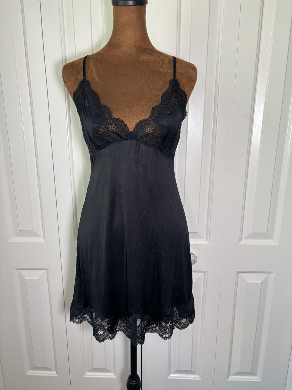 OnGossamer Black Satin Lace Trim Chemise Slip Nightgown Medium